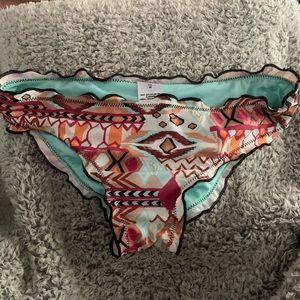 NWOT tribal print cheeky ruched bikini bottoms